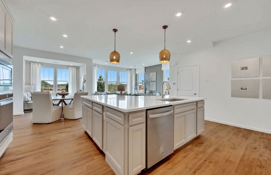 Kitchen with Center Island