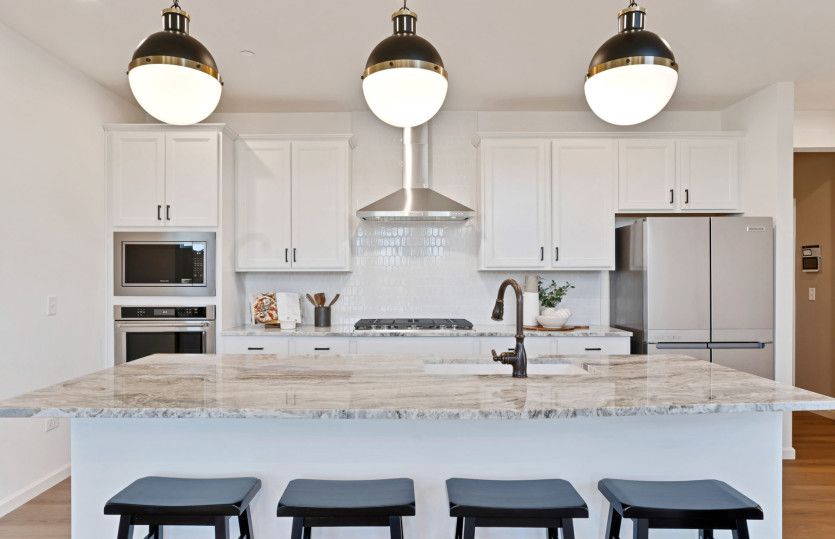 Kitchen with Large Island