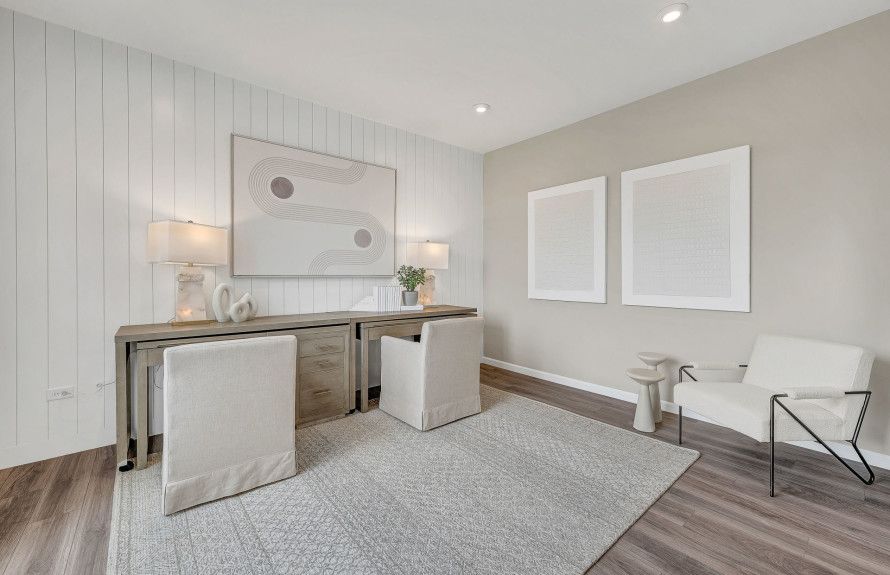 Flex Rooms/Home Offices