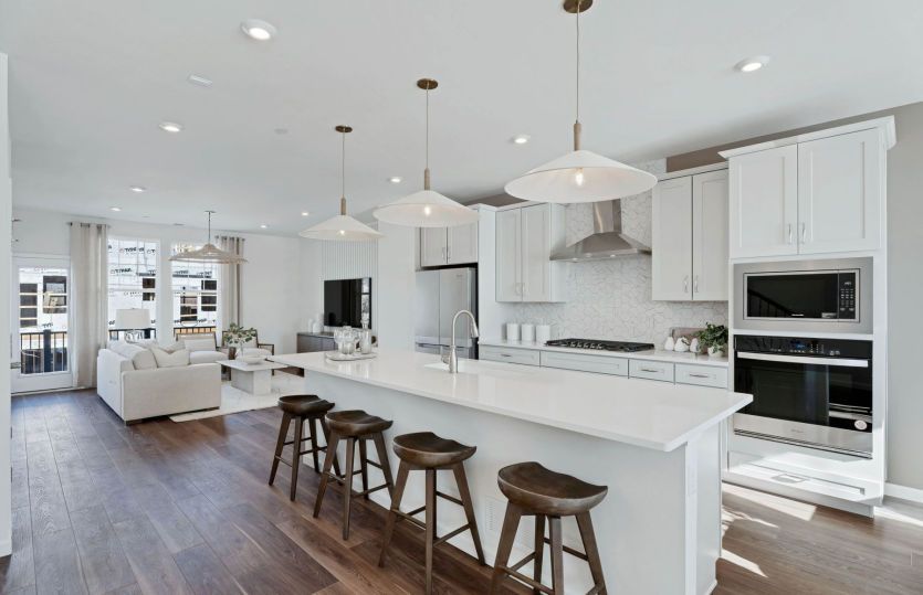 Lives Like Single Family