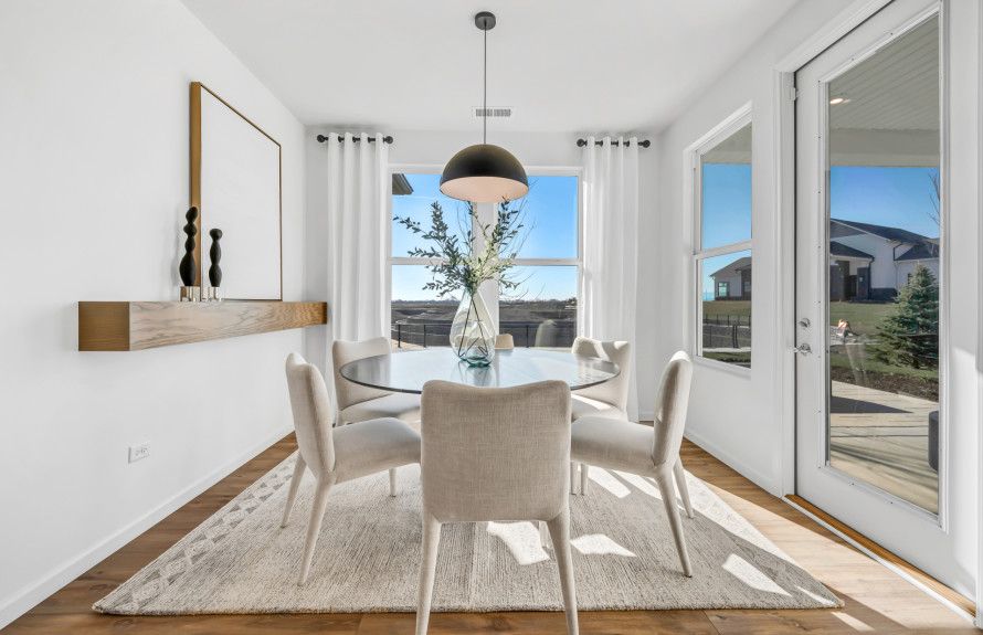 Plenty of Dining Areas