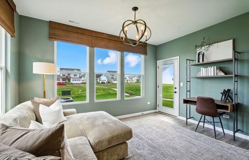 Window wrapped sunroom