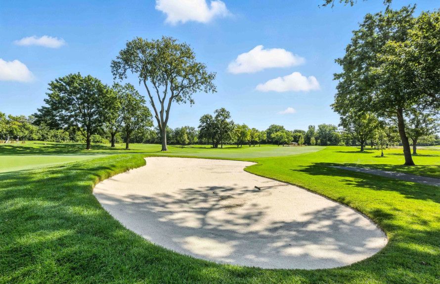 Enjoy Nearby Golf Community