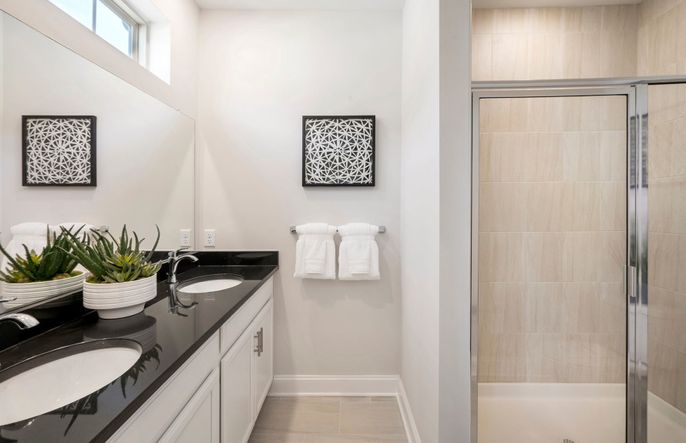 Spacious bath