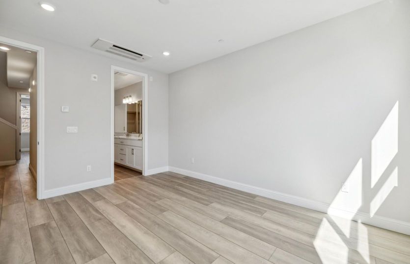Primary suite bedroom