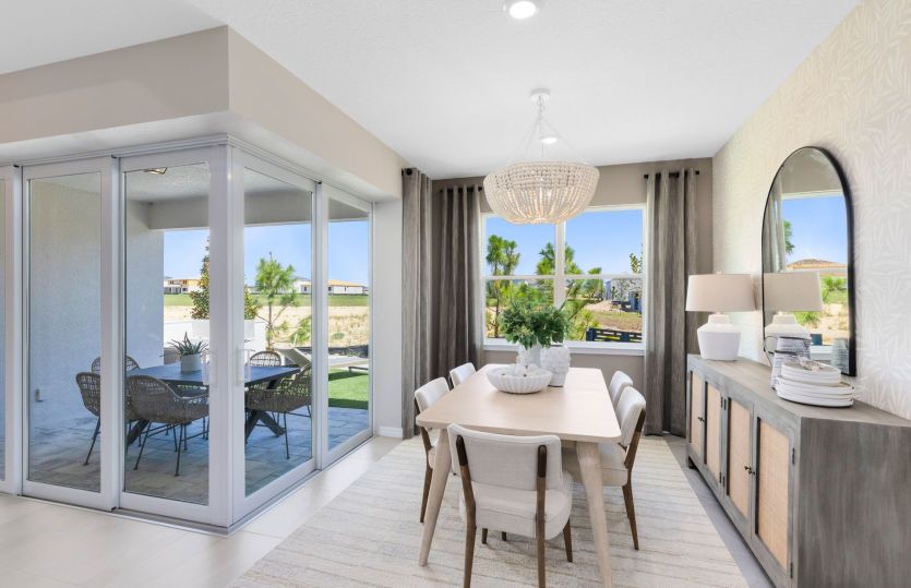 Light-Filled Dining Space