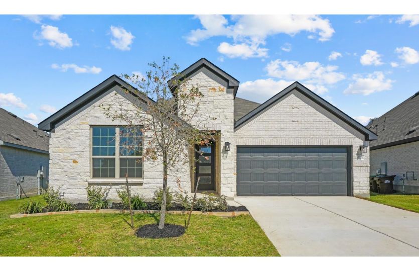 Dayton - Davis Ranch: San Antonio, Texas - Pulte Homes