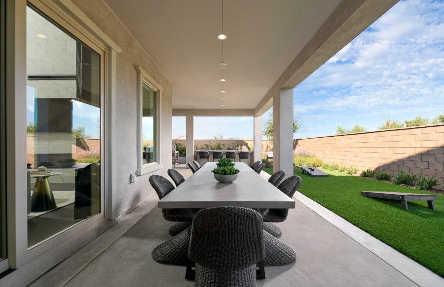 Newport Covered Patio