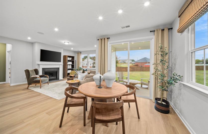 Cafe & Gathering Room