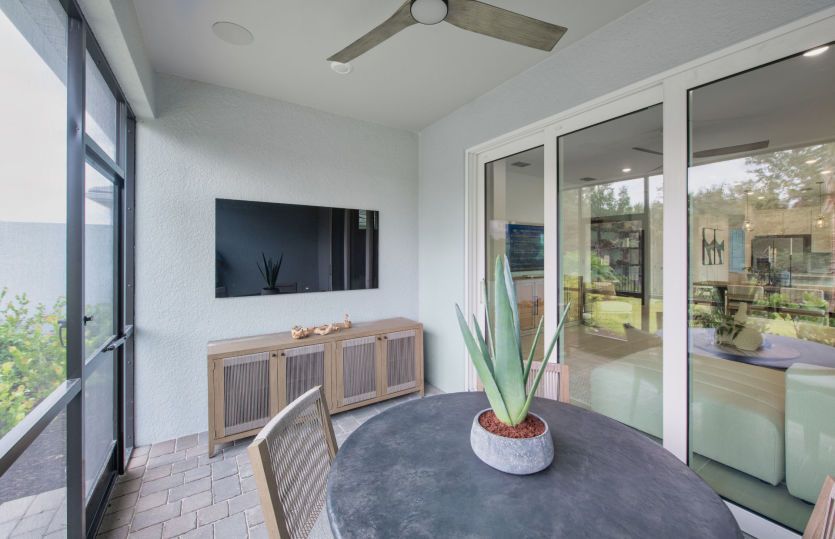 Screened-in lanai