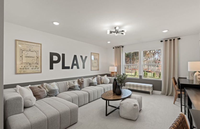 Spacious Second Floor Loft