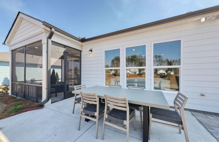 Entertaining Outdoor Patio