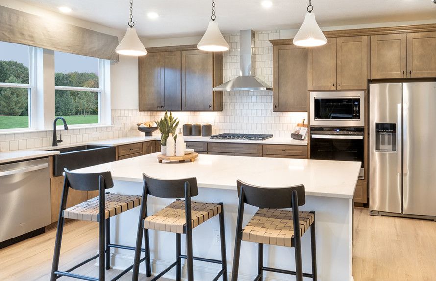Spacious Kitchen Islands