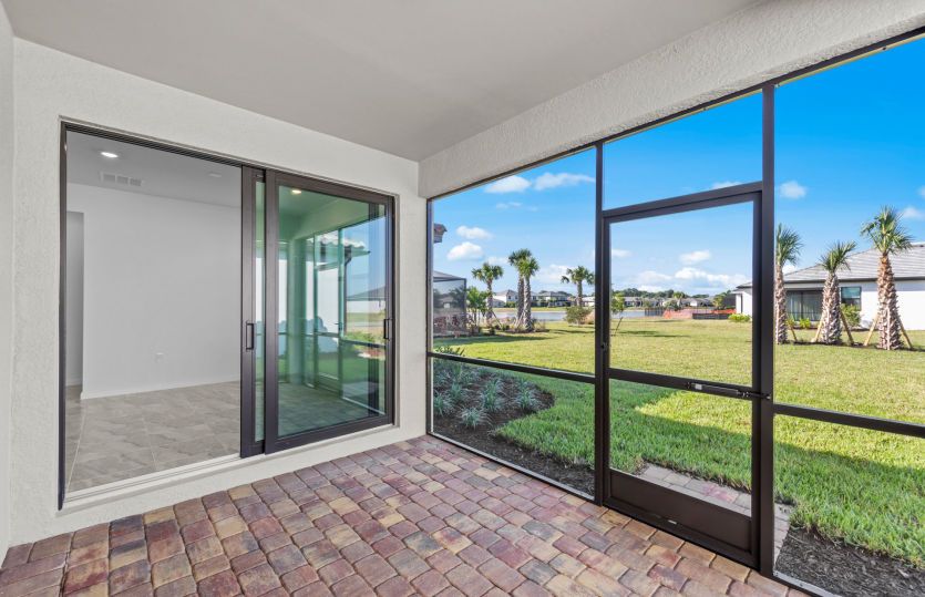 Screened-in covered lanai