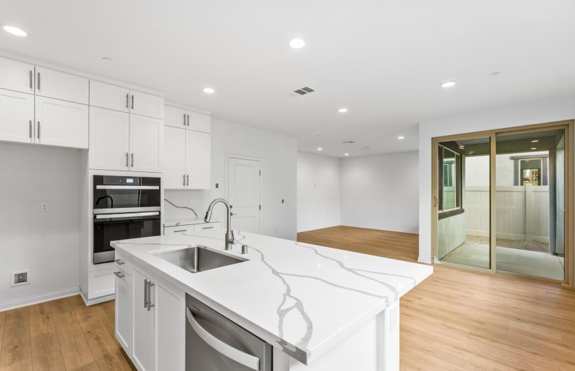 Kitchen, Cafe and Gathering Room