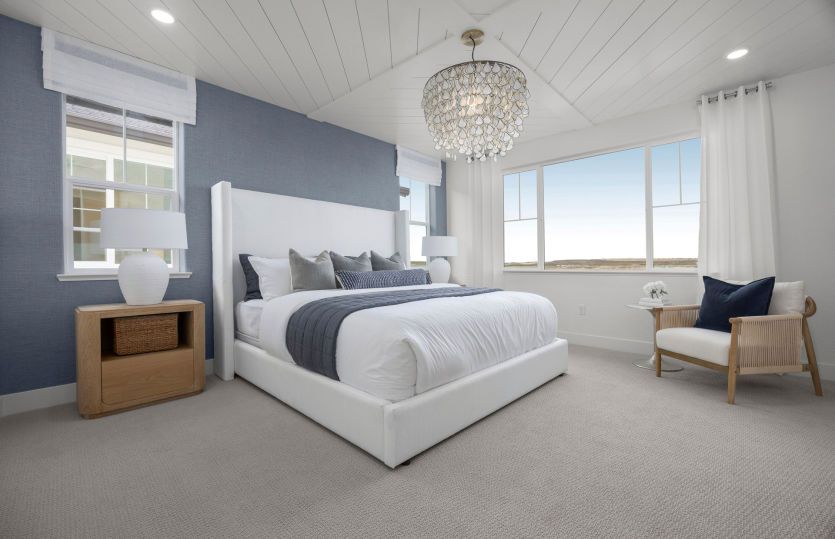 Large primary bedroom