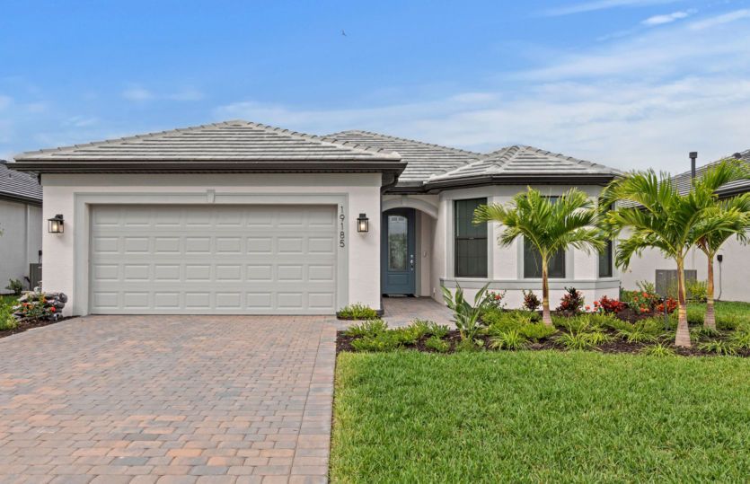 19185 Hinkley Drive (Mystique)