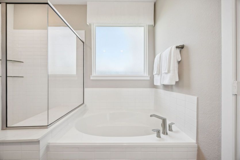 Owners Bath