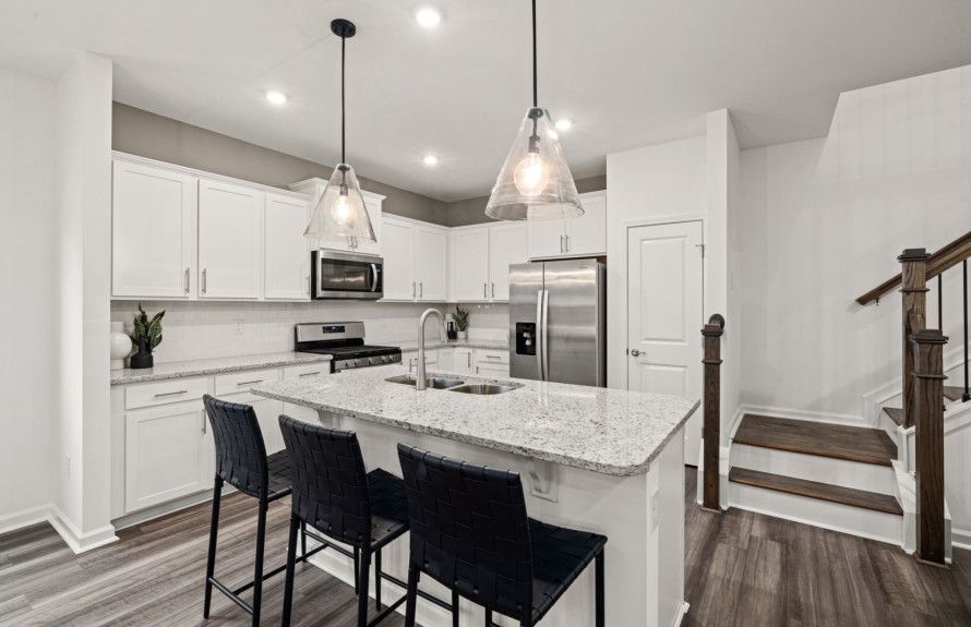 Kitchen with Large Island
