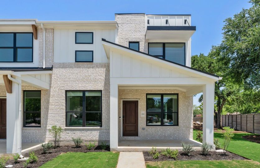 Waller Model Home Front Exterior