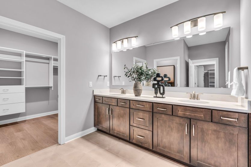 Beautiful Owner's Bath