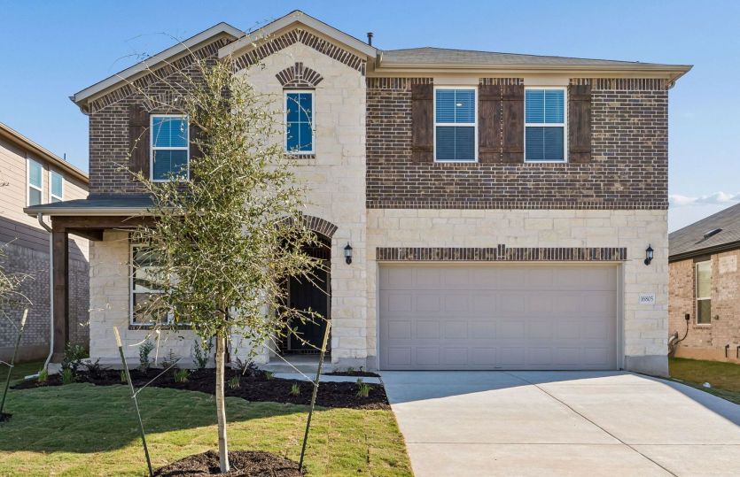 11808 Paseo De Los Lagos Lane. Manor, TX 78653