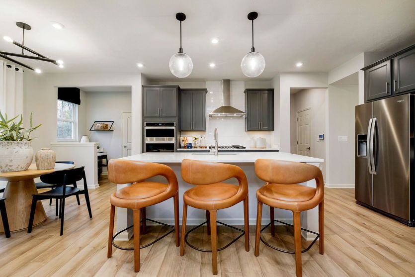 Spacious, Eat-In Island