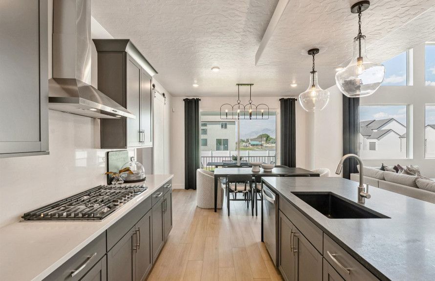 Modern Kitchen Layouts