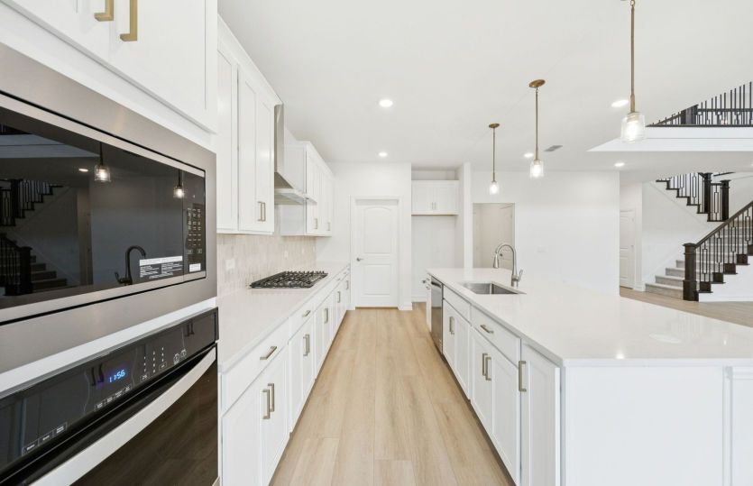 Abundant cabinet space *photos may depict options and features that aren't available