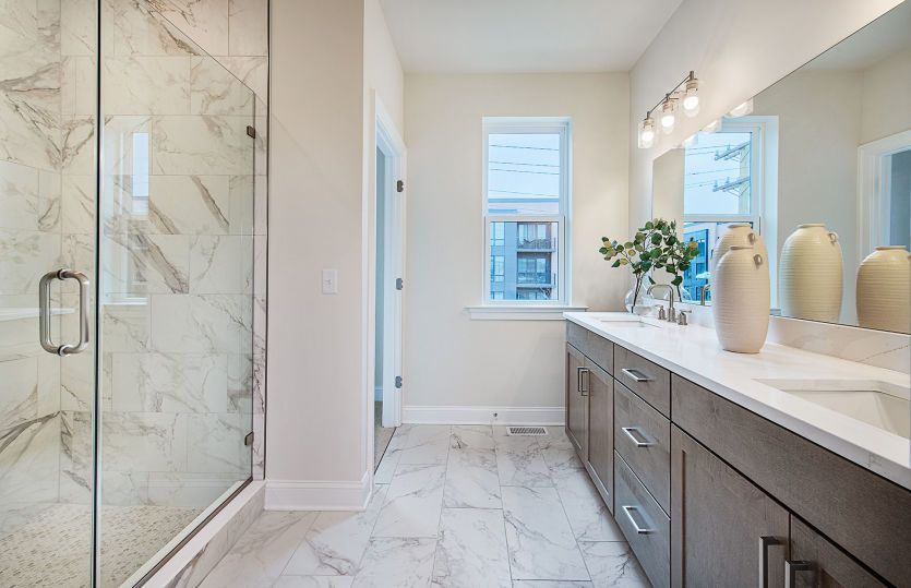 Owner's bath