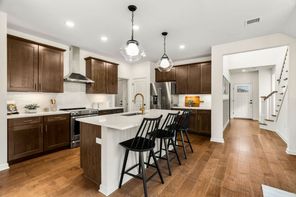 32 East Point Drive (Southbrook)