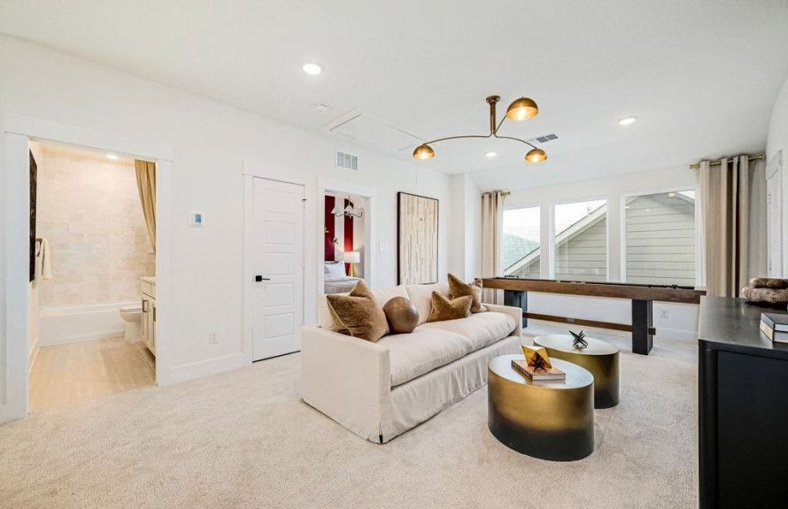 Rainier Model Upstairs Loft