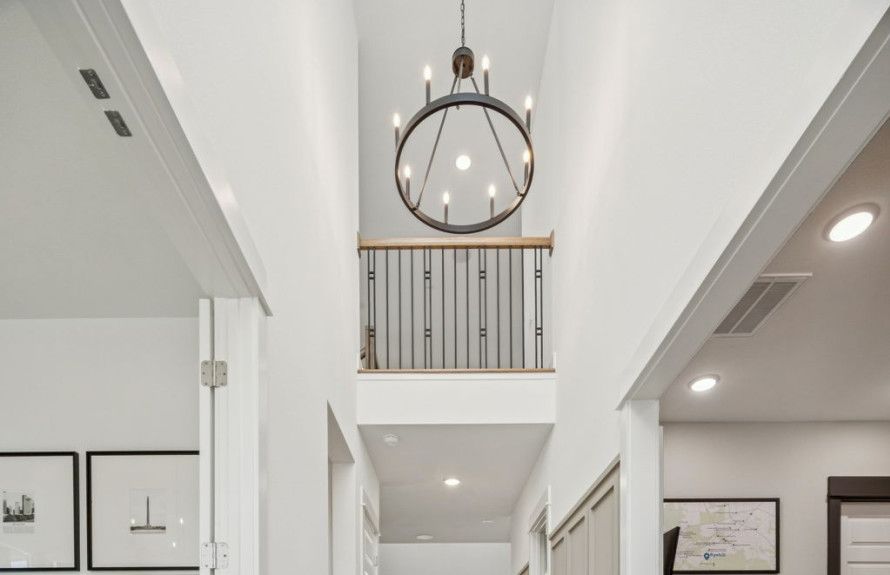 Gillet Grand Entry Way