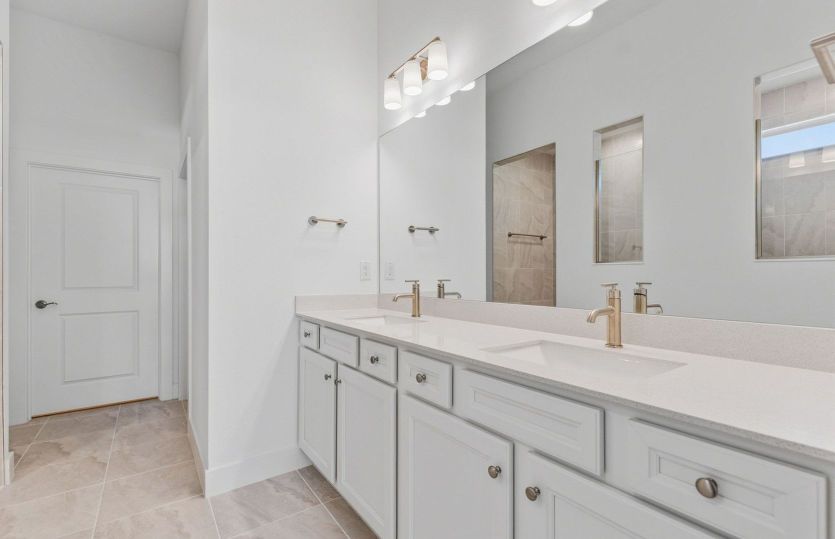 Owner's Bath with Dual Sinks
