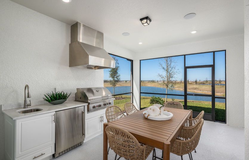 Outdoor Kitchen