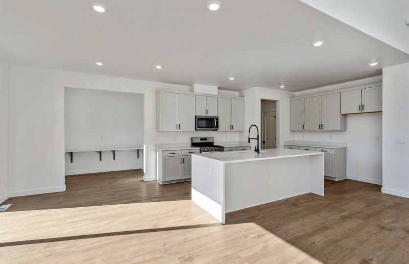 Kitchen + Cafe Space