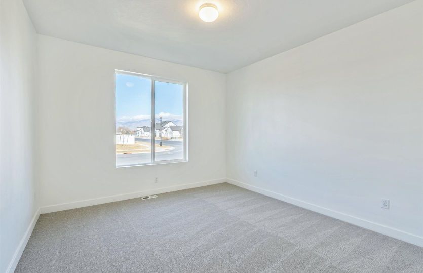 Main Level Guest Bedroom