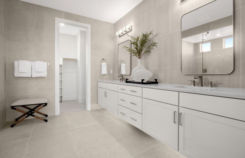 Oversized dual vanity in owner's bath