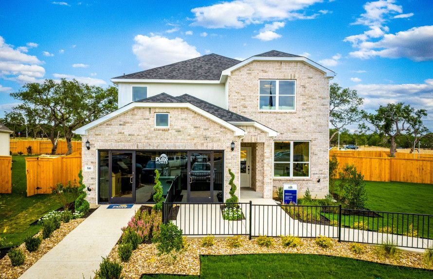 Mesilla Model Front Exterior