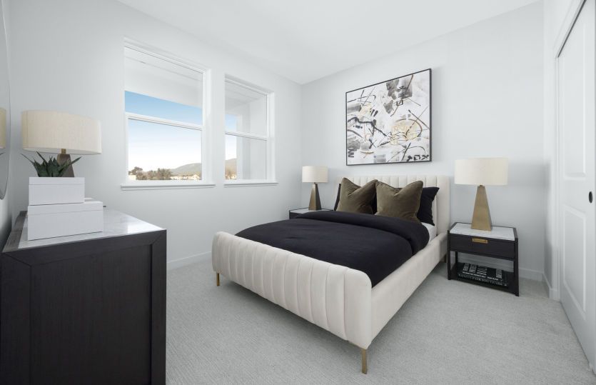 Light and bright bedroom 3