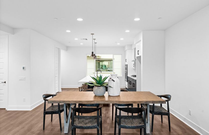 Cafe and Kitchen