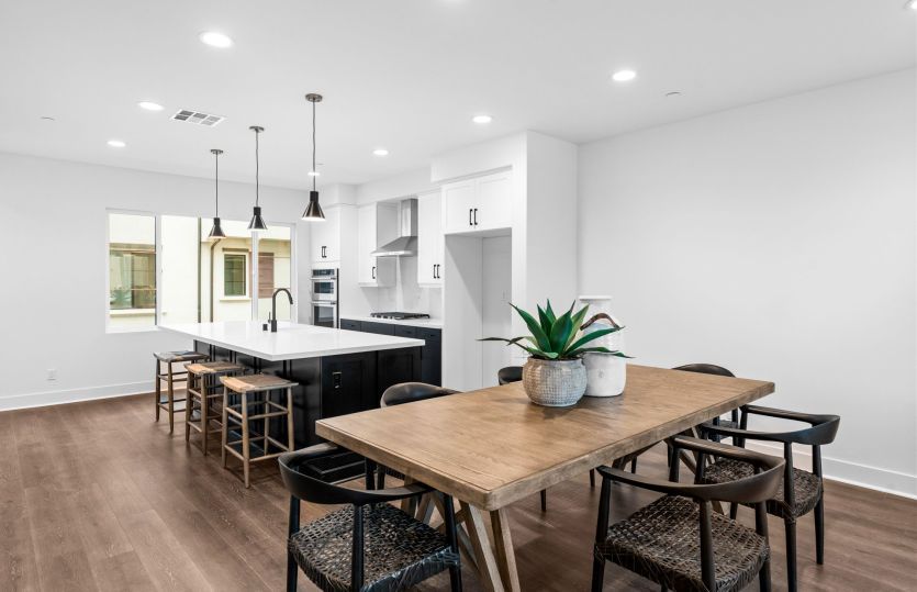 Cafe and Kitchen