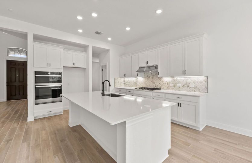 Entry Leading to Kitchen