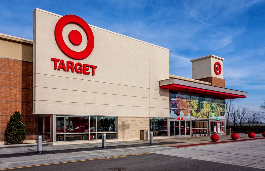 10 mins to Holly Springs Shops