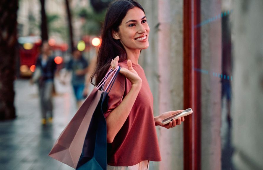Minutes From Shopping & Retail