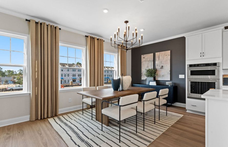 Enjoy Dining with Family