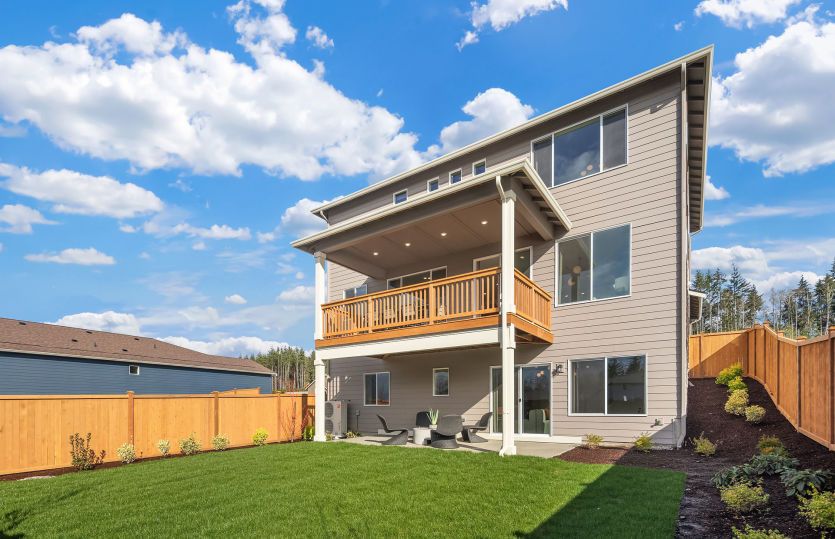 Covered rear deck