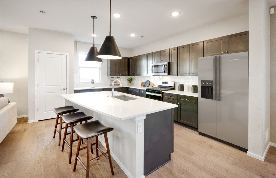 Spacious Modern Home Designs