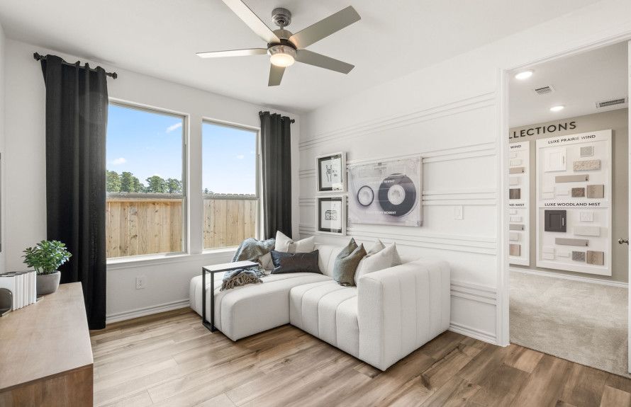 2nd floor den space