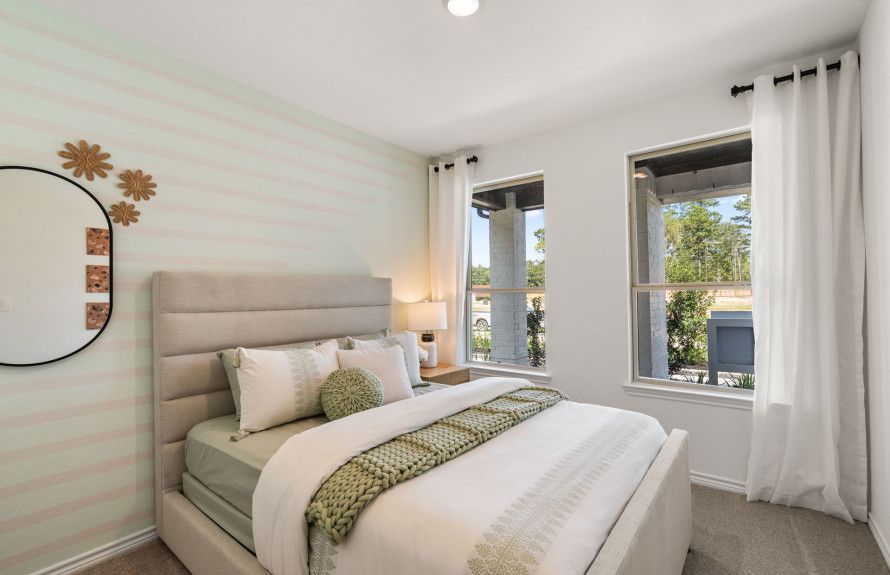 Secondary bedroom